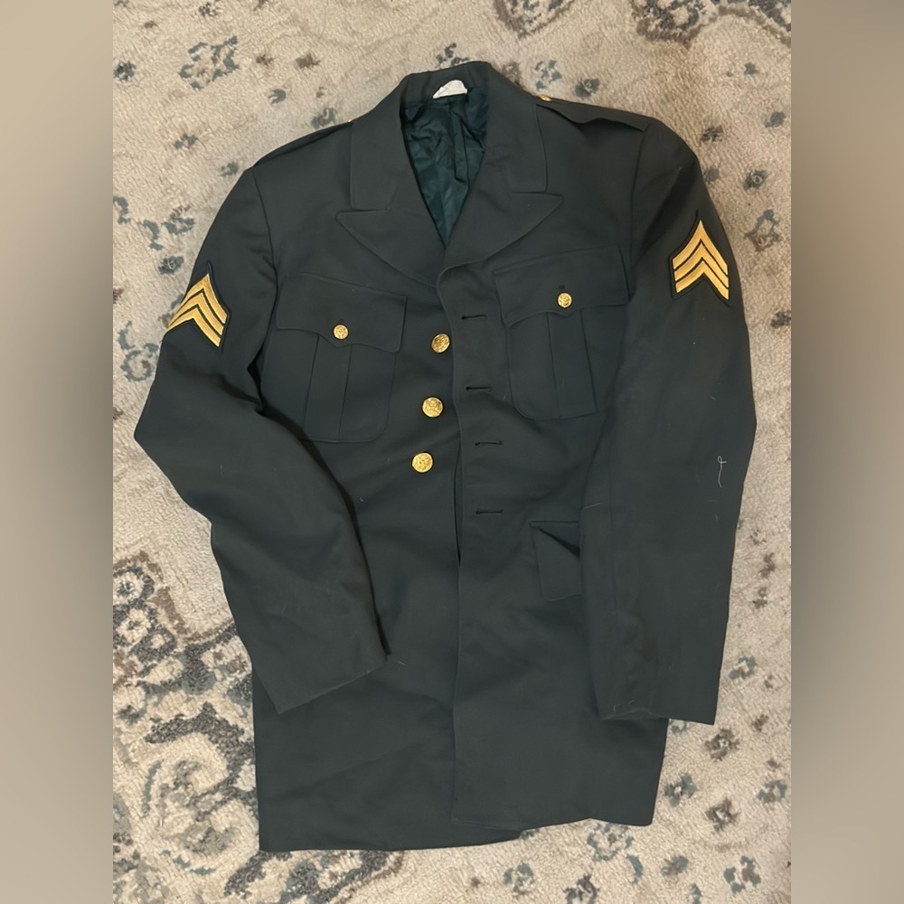 Black with gold buttons & patches military uniform jacket clothing 
Size: 38 L